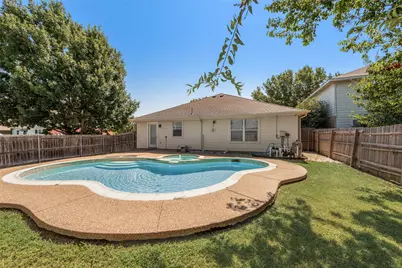 13513 Lost Spurs Road, Fort Worth, TX 76262 - Photo 20