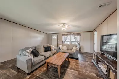 204 Overland Trail, Bridgeport, TX 76426 - Photo 16