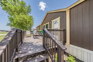 204 Overland Trail, Bridgeport, TX 76426 - Photo 4