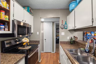 10319 Waterbury Drive, Dallas, TX 75217 - Photo 8