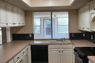 4200 Pyracantha Dr, Arlington, TX 76017 - Photo 6