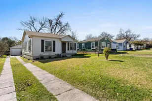 2712 Lyle Ave, Waco, TX 76708 - Photo 2