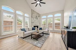 11207 Raveneaux Dr, Frisco, TX 75033 - Photo 2