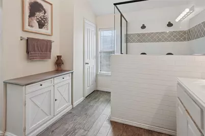 150 Fall Creek, Grapevine, TX 76051 - Photo 18