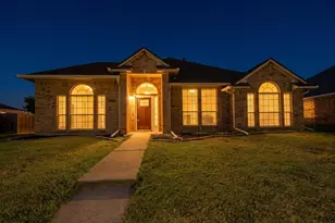 2201 Woodglen Dr, Garland, TX 75040 - Photo 4
