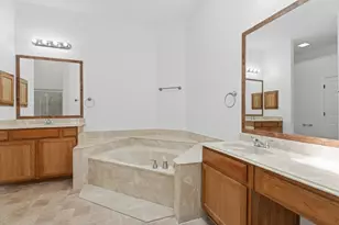 2201 Woodglen Dr, Garland, TX 75040 - Photo 18