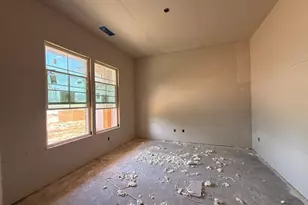 809 Zachary Michael Ct, Springtown, TX 76082 - Photo 4