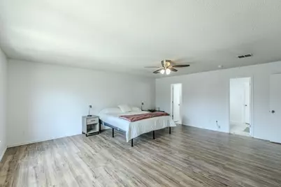 3148 Pine Valley Drive, Grand Prairie, TX 75052 - Photo 10