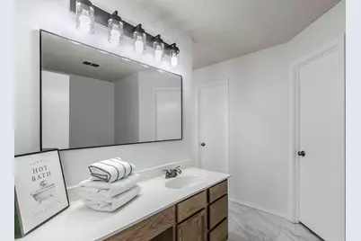 3148 Pine Valley Drive, Grand Prairie, TX 75052 - Photo 12