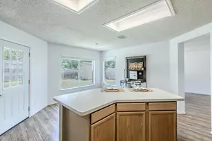 3148 Pine Valley Dr, Grand Prairie, TX 75052 - Photo 8