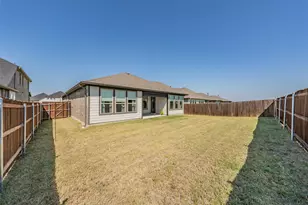 918 Hawthorn Ln, Mansfield, TX 76063 - Photo 38