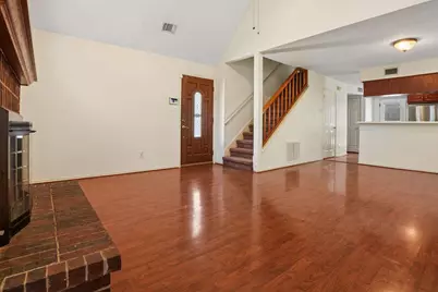 433 Moonlight Way, Irving, TX 75063 - Photo 4