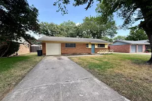 308 Simmons Dr, Hurst, TX 76053 - Photo 2