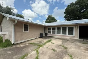 131 SE 7th St, Cooper, TX 75432 - Photo 24