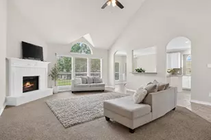 7724 Brook Meadow Ln, Fort Worth, TX 76133 - Photo 4