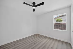 505 Pleasant Valley Rd, Garland, TX 75040 - Photo 12