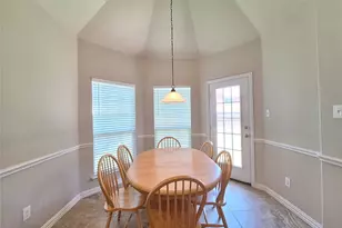 14117 Signal Hill Dr, Little Elm, TX 75068 - Photo 8
