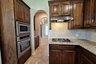 14117 Signal Hill Dr, Little Elm, TX 75068 - Photo 6