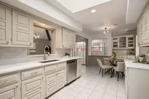 1422 Lincoln Dr, Carrollton, TX 75006 - Photo 8