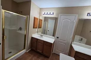 4512 Saddlebrook Dr, Carrollton, TX 75010 - Photo 14