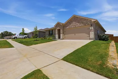 564 Marsh Street, Cleburne, TX 76033 - Photo 26