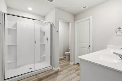 564 Marsh Street, Cleburne, TX 76033 - Photo 14