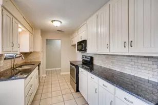 5912 Woodmeadow Dr, Arlington, TX 76016 - Photo 2