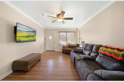 10204 McCree Road, Dallas, TX 75238 - Photo 4