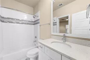 2952 Sheridan Dr, Carrollton, TX 75010 - Photo 8
