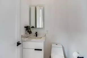 929 Bayonne St, Dallas, TX 75212 - Photo 18