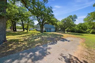 4308 Borden Dr, Arlington, TX 76017 - Photo 6
