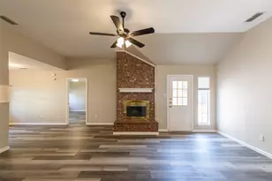 6025 Duchess Ave, Abilene, TX 79606 - Photo 4