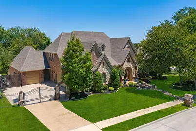 2409 Spyglass Court, Keller, TX 76248 - Photo 4