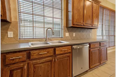 6421 Fieldcrest Lane, Sachse, TX 75048 - Photo 12