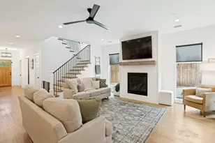 972 Meadowbend Loop S, Grapevine, TX 76051 - Photo 12