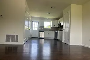 156 Bridlewood Ln, Runaway Bay, TX 76426 - Photo 2