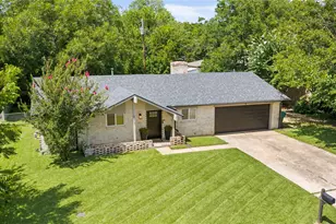 513 Talley Dr, Sherman, TX 75092 - Photo 2