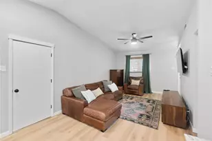 513 Talley Dr, Sherman, TX 75092 - Photo 6