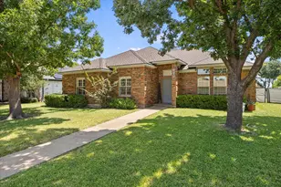 3908 Shackelford Dr, Mesquite, TX 75150 - Photo 2
