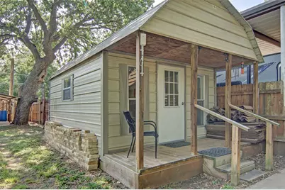 825 Elm Street, Graham, TX 76450 - Photo 28