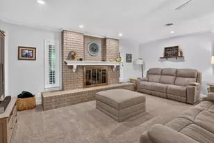 825 Elm St, Graham, TX 76450 - Photo 6