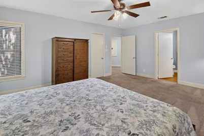 825 Elm Street, Graham, TX 76450 - Photo 20