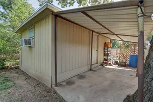 825 Elm St, Graham, TX 76450 - Photo 30