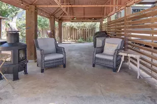 825 Elm St, Graham, TX 76450 - Photo 24