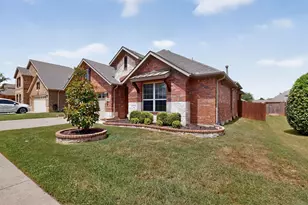9215 Moon River Ct, Arlington, TX 76002 - Photo 4