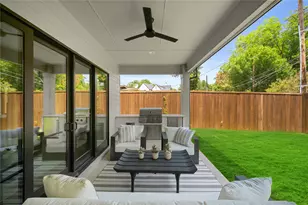 8930 Liptonshire Dr, Dallas, TX 75238 - Photo 24