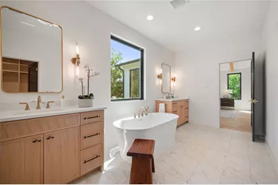 8930 Liptonshire Drive, Dallas, TX 75238 - Photo 28