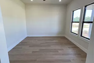 1057 Salvation Dr, Weatherford, TX 76088 - Photo 2