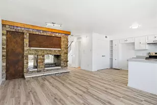 5810 Marina Dr, Garland, TX 75043 - Photo 4