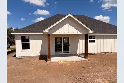 1305 Walters Drive, Granbury, TX 76048 - Photo 2
